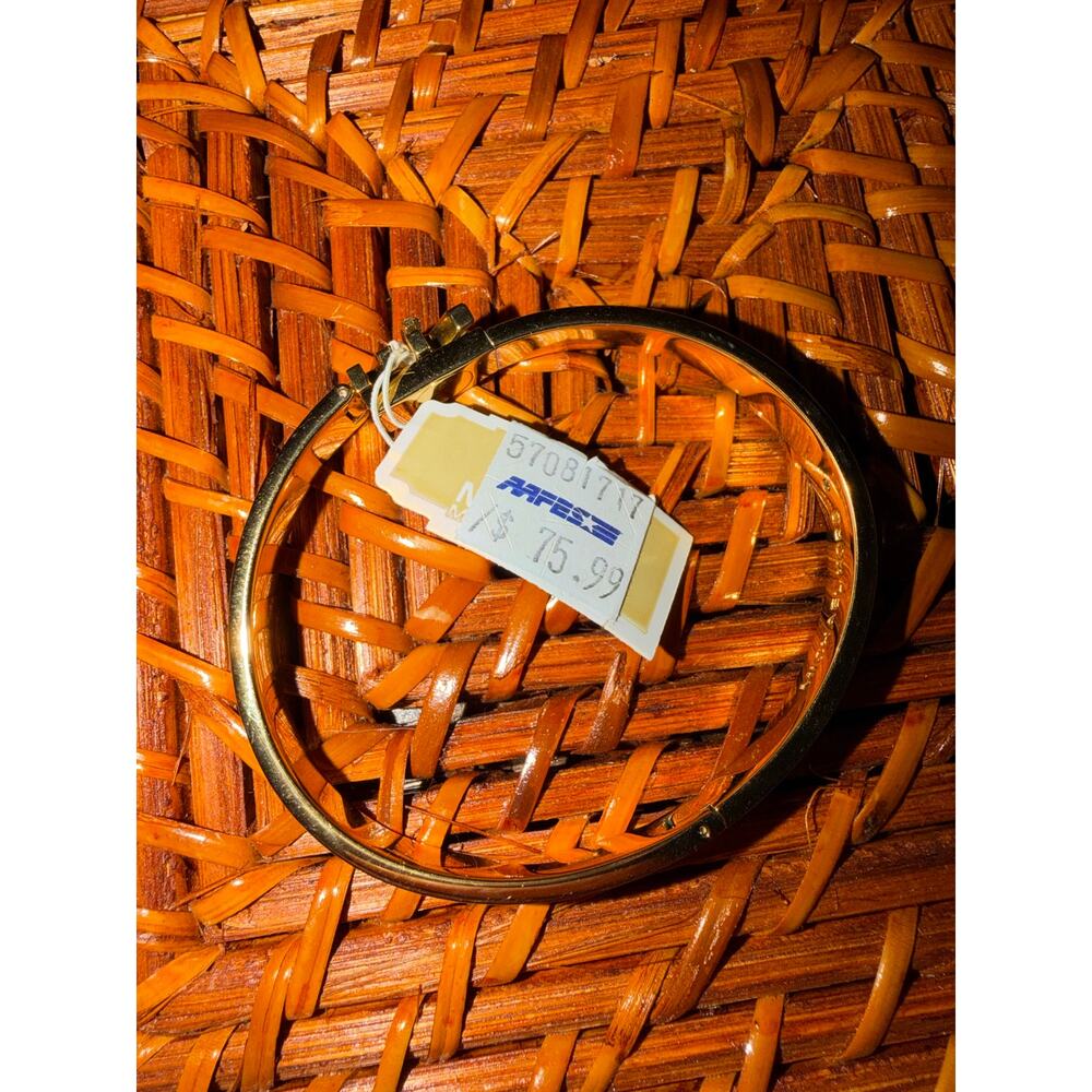 NWT Michael Kors MK Twist Lock Gold Tone Rhinestone Bangle Bracelet - Picture 10 of 12